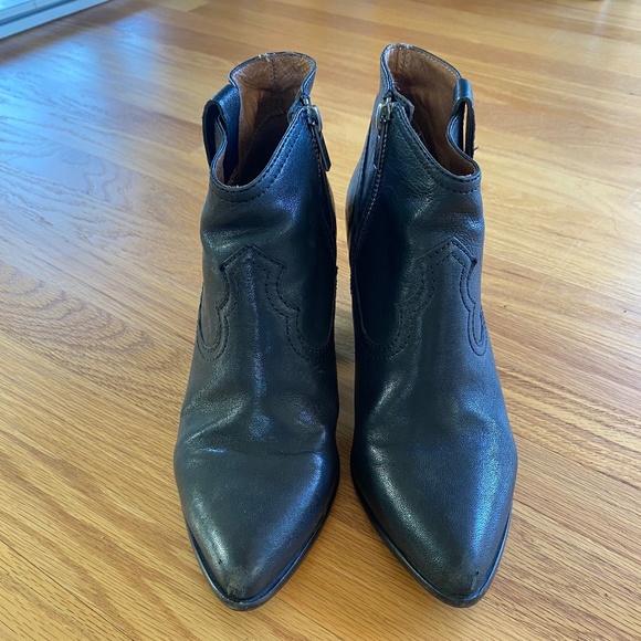 FRYE REINA GENUINE LEATHER WESTERN ZIP BOOTIES IN BLACK WOMANS SIZE 7.5 - Picture 2 of 9